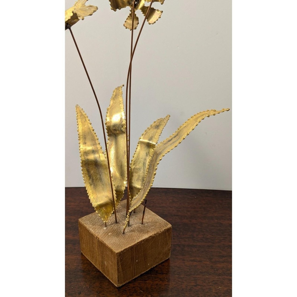 Vintage MCM Brutalist Brass Metal Floral Sculpture Wood Base Handmade Abstract - Picture 6 of 10